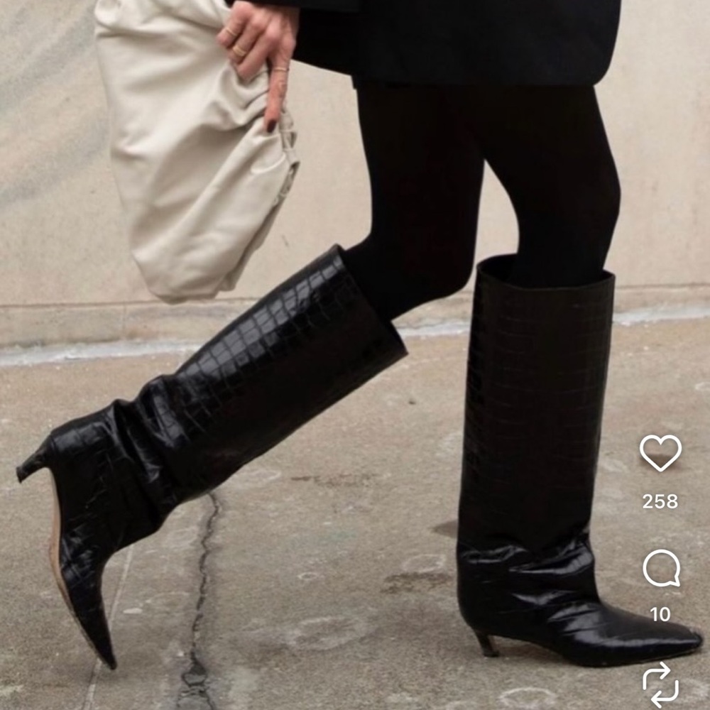 Zara Black Croc-Patterned Heeled Boots